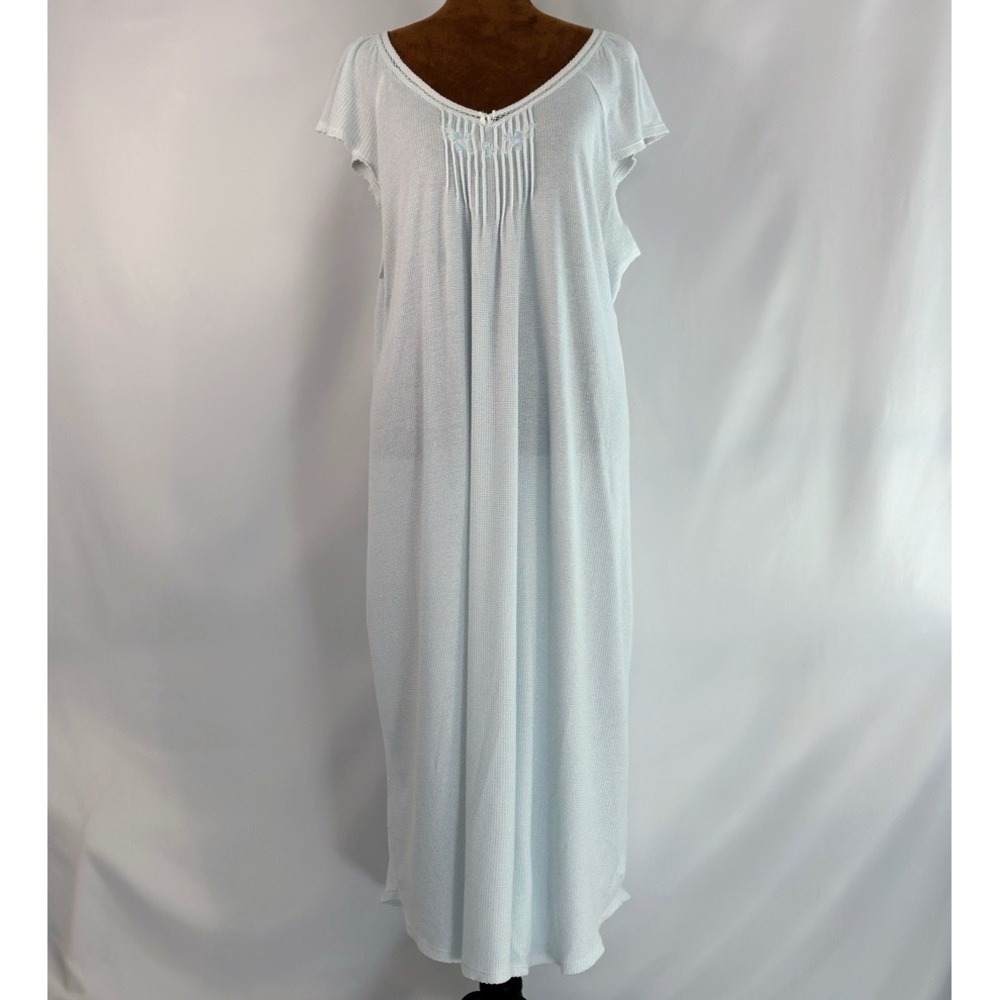 Miss Elaine Nightgown Womens L Blue Good Waffle Knit Pintuck Floral Embroidery